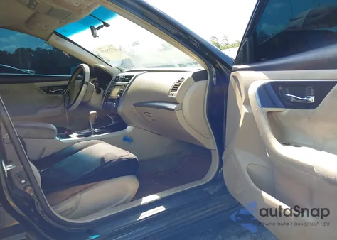 2013 Nissan Altima 2.5 z USA, uszkodzony, nr VIN 1N4AL3AP6DC144543